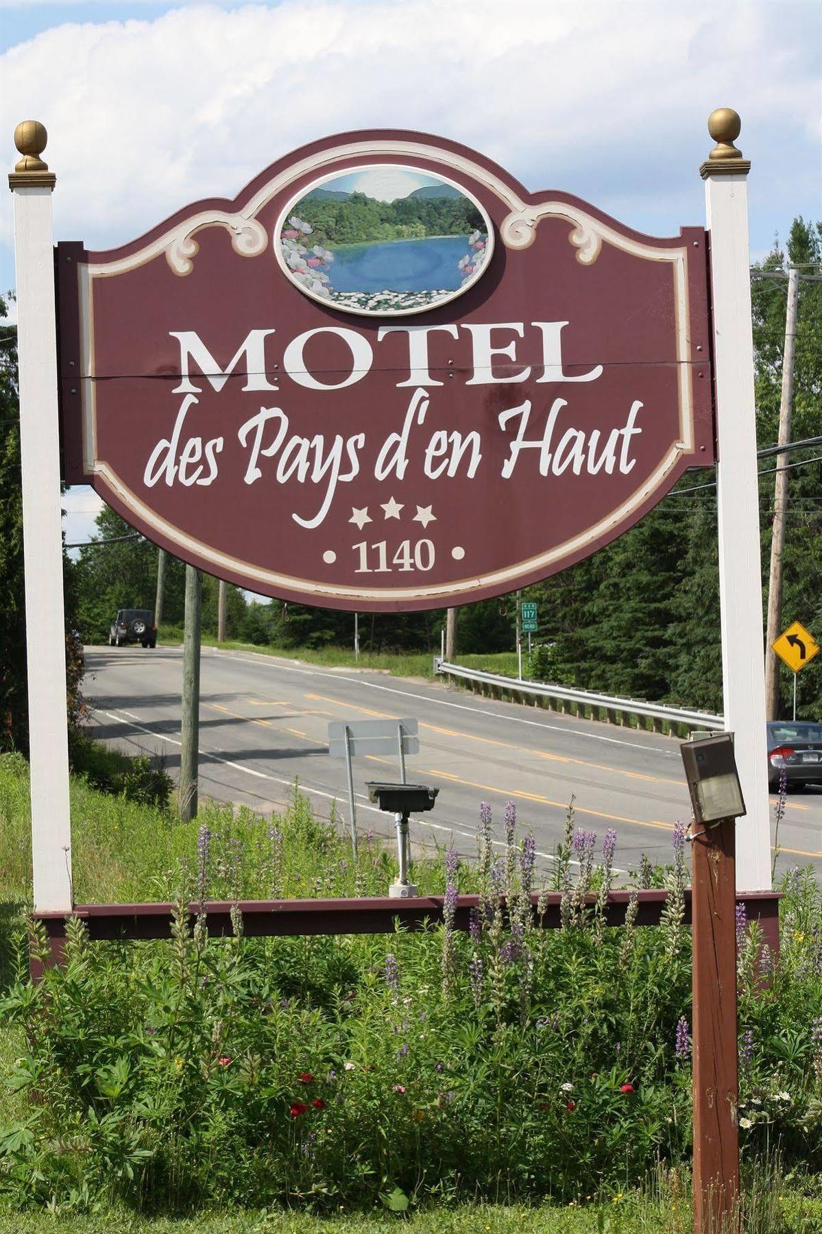 Motel Des Pays D'En Haut Val-David Exteriér fotografie